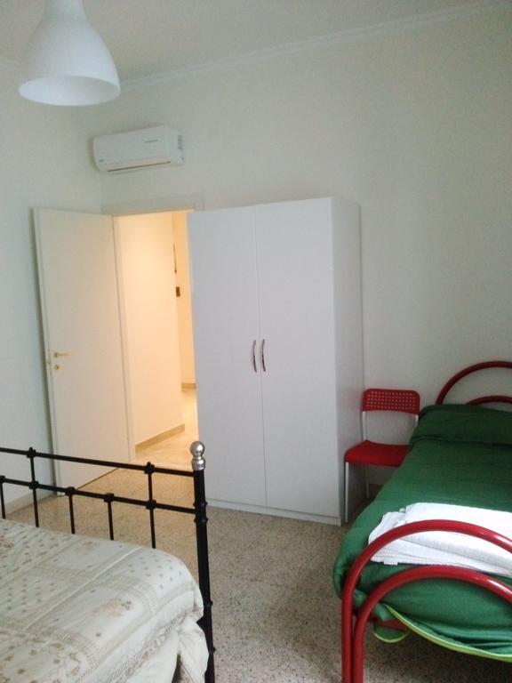 Domus Aurea Bed & Breakfast Наполи Екстериор снимка
